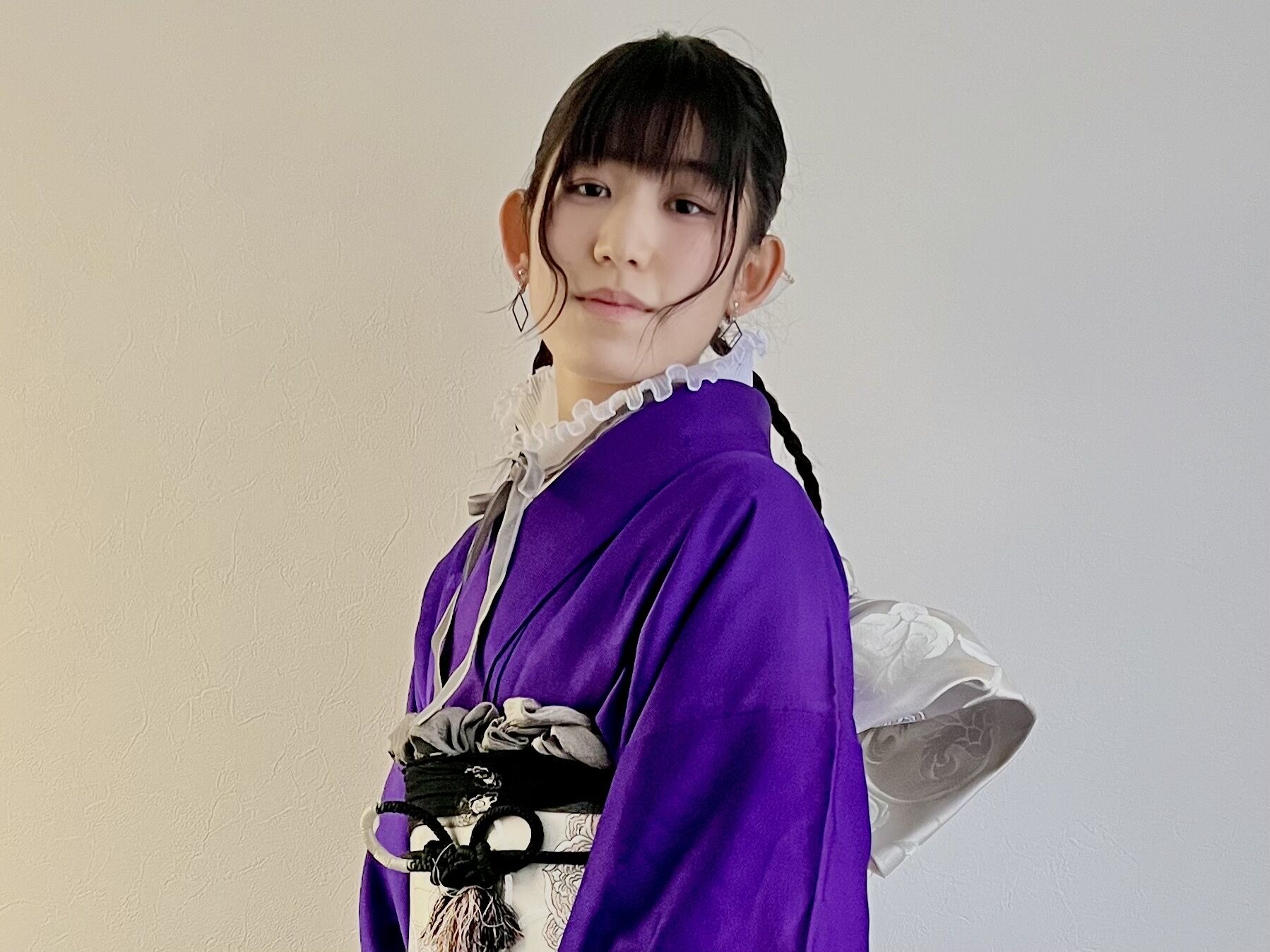 乾かすだけでまとまる、大人のツヤ髪ストレート