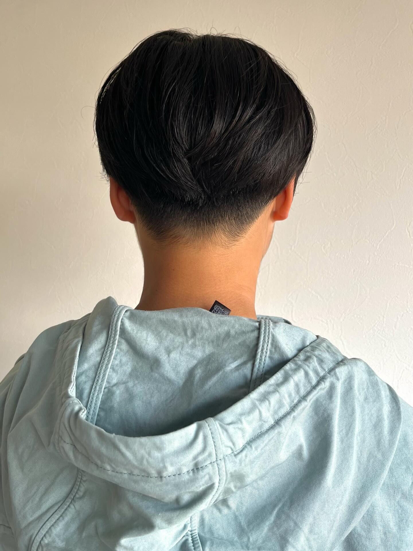 透け感ショート × ナチュラルライン