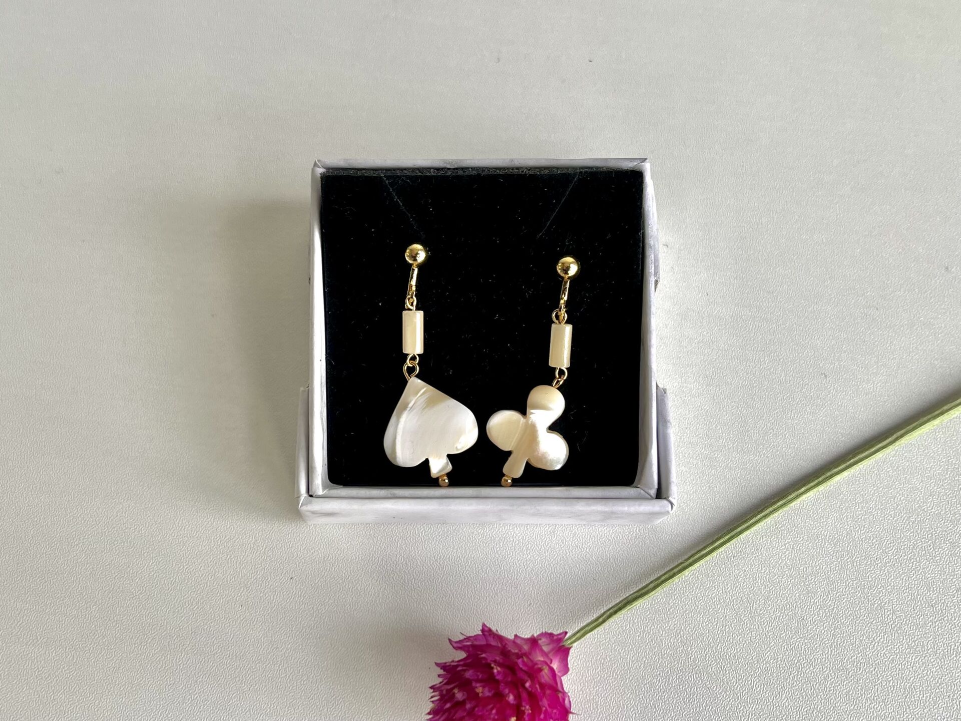 ハンドメイドイヤリングorピアス3300円税込