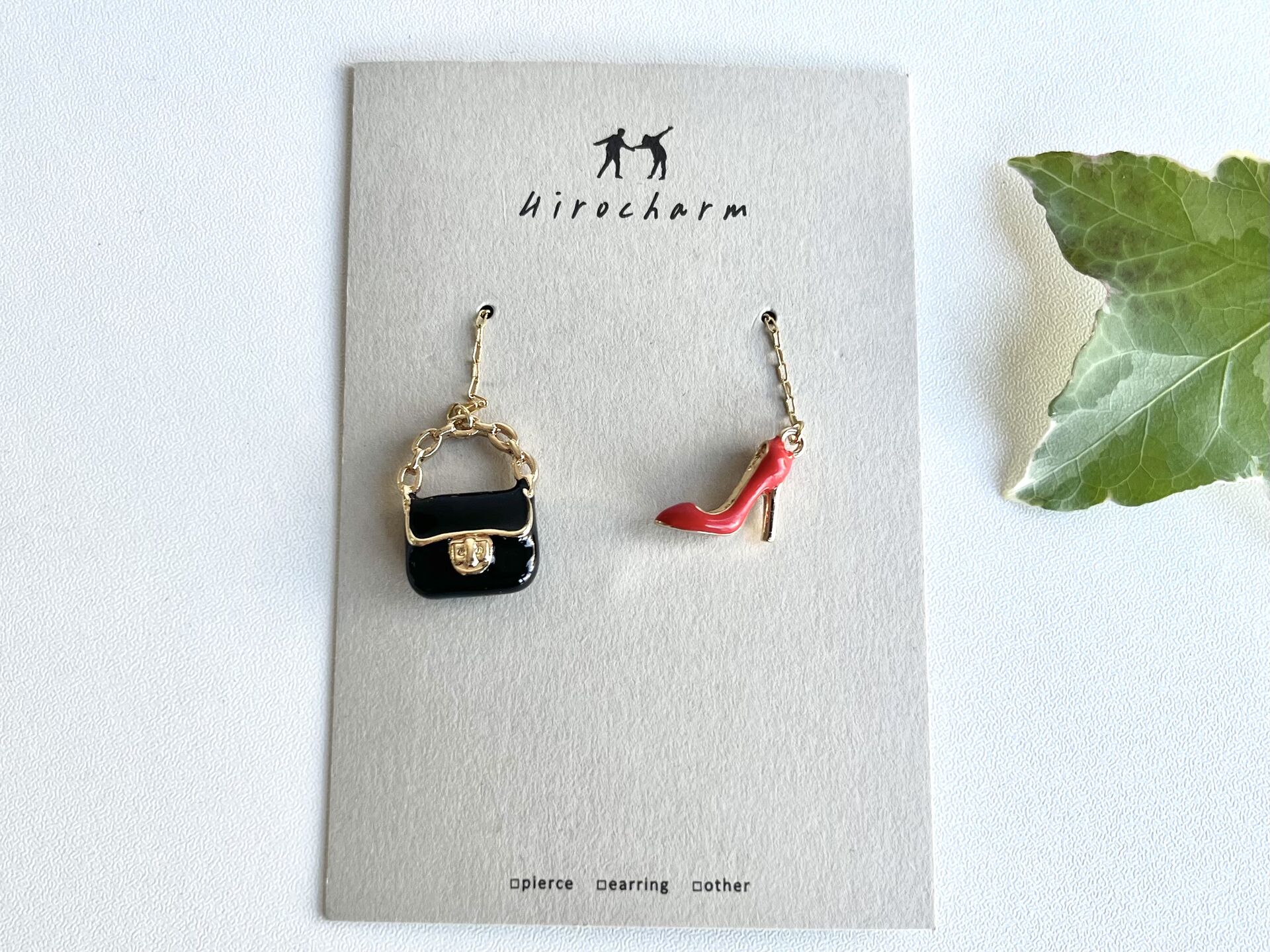 ハンドメイドイヤリングorピアス2200円税込