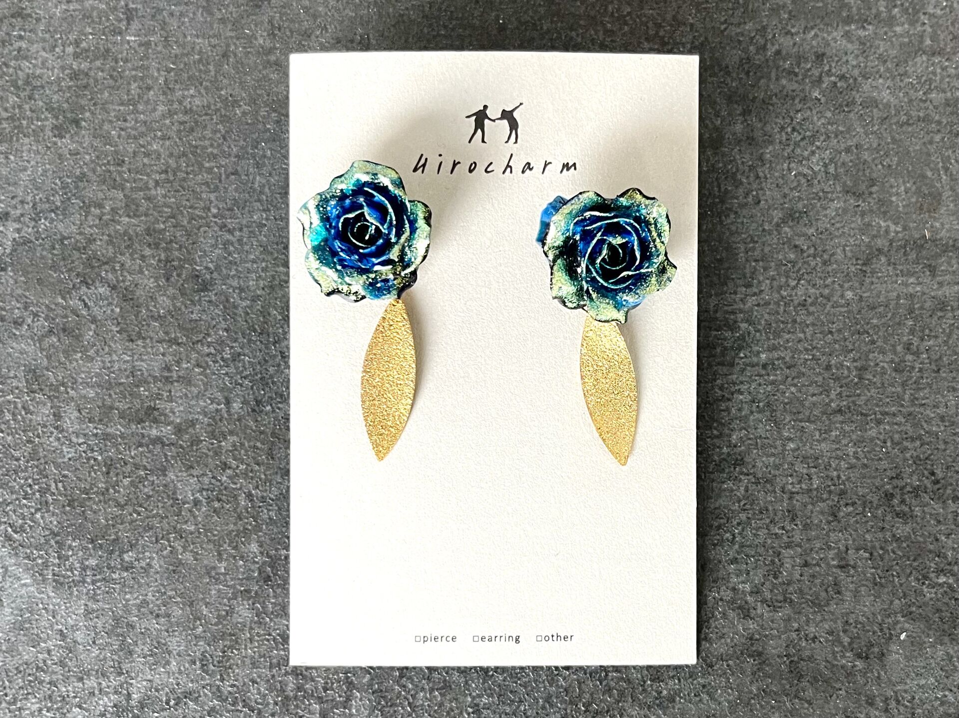 ハンドメイドアクセサリーピアス3300円税込