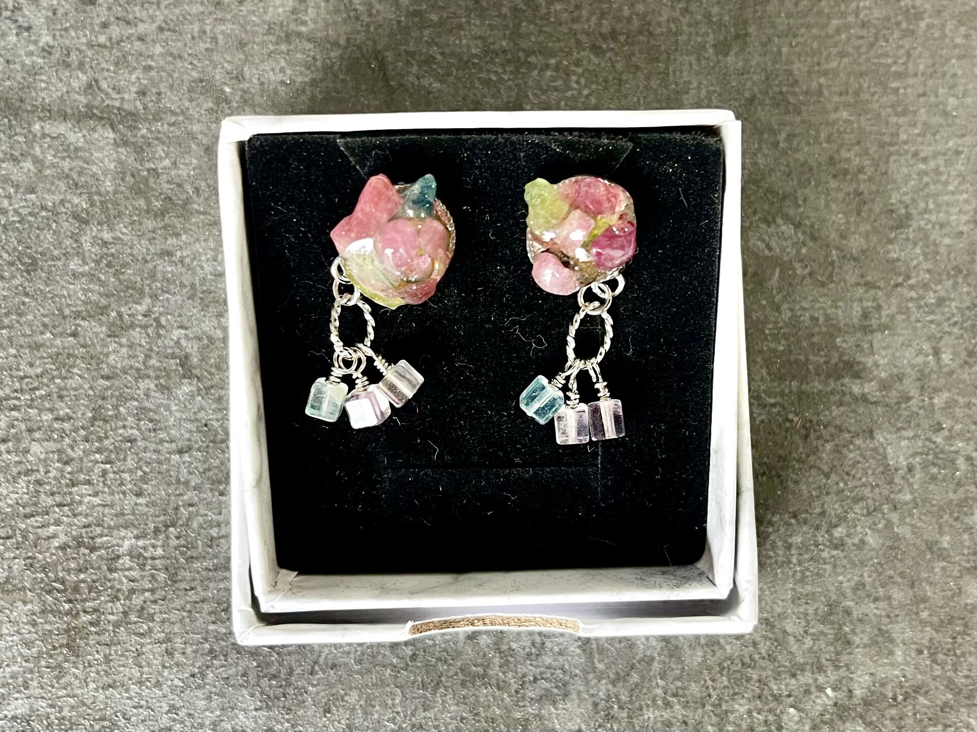 ハンドメイドアクセサリーピアス3300円税込